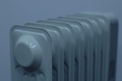 A radiator. The French for "a radiator" is "un radiateur".