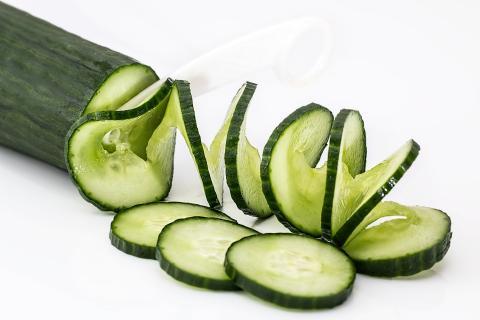 Cucumber. The Thai for "cucumber" is "แตงกวา".