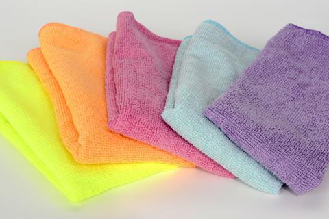 Cloth. The Dutch for "cloth" is "doek". Cloth. The Dutch for "cloth" is "doek".