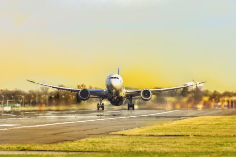 Aviation companies. The Dutch for "aviation companies" is "luchtvaartmaatschappijen".