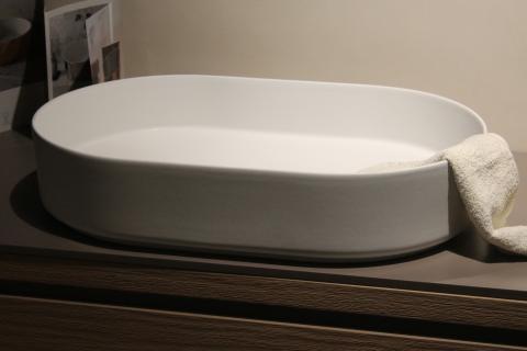 Basin. The Dutch for "basin" is "vont". Basin. The Dutch for "basin" is "vont".