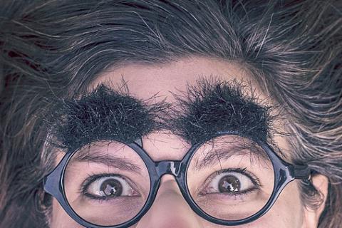 Eyebrows. The Dutch for "eyebrows" is "wenkbrauwen". Eyebrows. The Dutch for "eyebrows" is "wenkbrauwen".