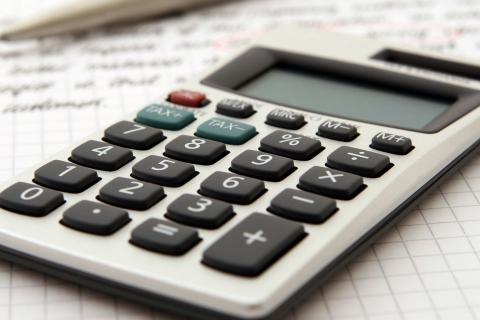 Calculator. The Dutch for "calculator" is "rekenmachine". Calculator. The Dutch for "calculator" is "rekenmachine".