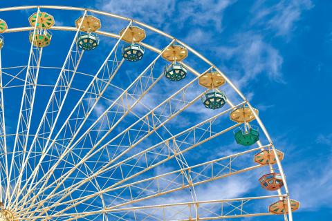 Ferris wheel. The Dutch for "Ferris wheel" is "reuzenrad". Ferris wheel. The Dutch for "Ferris wheel" is "reuzenrad".