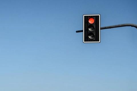 Red light. The Dutch for "red light" is "rood licht". Red light. The Dutch for "red light" is "rood licht".