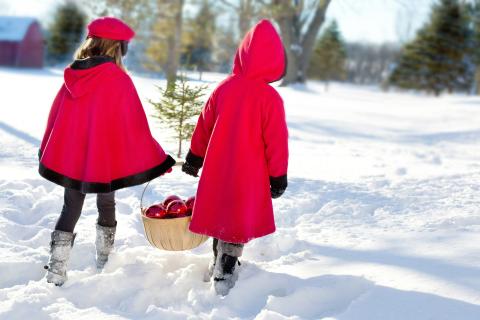 Coats. The French for "coats" is "manteaux". Coats. The French for "coats" is "manteaux".