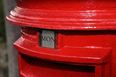 Monday. The French for "Monday" is "lundi". Monday. The French for "Monday" is "lundi".