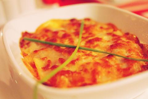 Lasagna (plural). The French for "lasagna (plural)" is "lasagnes". Lasagna (plural). The French for "lasagna (plural)" is "lasagnes".