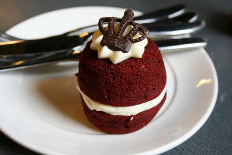 A dessert. The French for "a dessert" is "un dessert". A dessert. The French for "a dessert" is "un dessert".