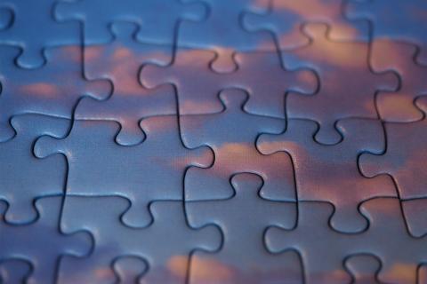 Some puzzles. The French for "some puzzles" is "des puzzles". Some puzzles. The French for "some puzzles" is "des puzzles".