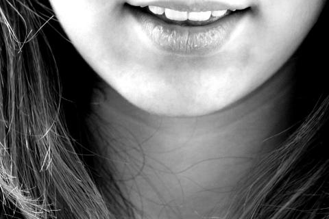 A chin. The French for "a chin" is "un menton". A chin. The French for "a chin" is "un menton".