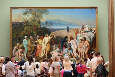 Some visitors. The French for "some visitors" is "des visiteurs". Some visitors. The French for "some visitors" is "des visiteurs".