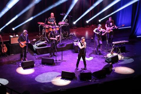 Band (music). The French for "band (music)" is "groupe". Band (music). The French for "band (music)" is "groupe".