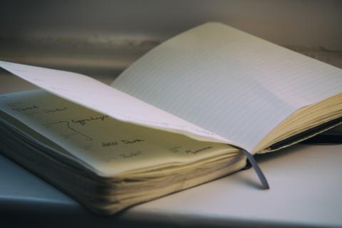 Notebook. The French for "notebook" is "cahier". Notebook. The French for "notebook" is "cahier".