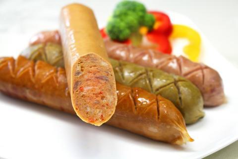 Sausage; hot dog. The Thai for "sausage; hot dog" is "ไส้กรอก". Sausage; hot dog. The Thai for "sausage; hot dog" is "ไส้กรอก".