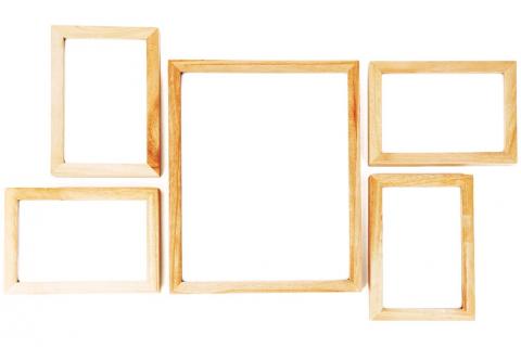 Frame; border. The Thai for "frame; border" is "กรอบ". Frame; border. The Thai for "frame; border" is "กรอบ".