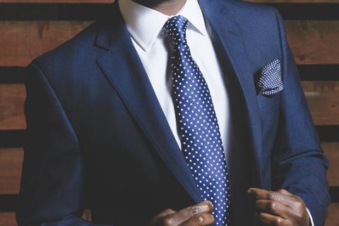 Suit. The Thai for "suit" is "สูท". Suit. The Thai for "suit" is "สูท".