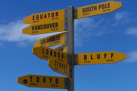 Distance. The Thai for "distance" is "ระยะทาง". Distance. The Thai for "distance" is "ระยะทาง".