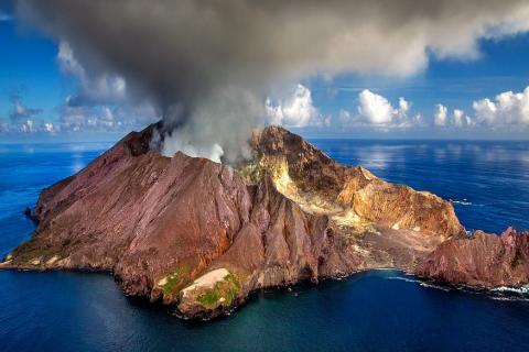 Volcano. The Thai for "volcano" is "ภูเขาไฟ". Volcano. The Thai for "volcano" is "ภูเขาไฟ".