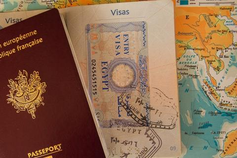 Visa. The Thai for "visa" is "วีซ่า". Visa. The Thai for "visa" is "วีซ่า".