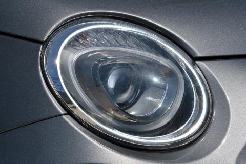 Ellipse; oval. The Thai for "ellipse; oval" is "รี". Ellipse; oval. The Thai for "ellipse; oval" is "รี".