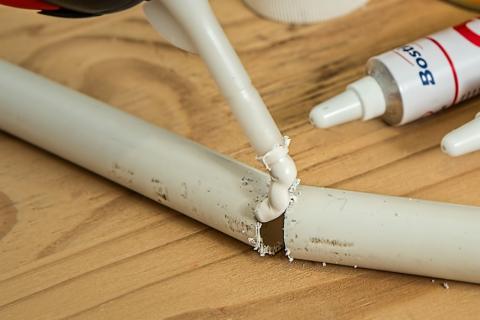 Glue. The Thai for "glue" is "กาว". Glue. The Thai for "glue" is "กาว".