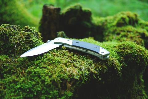 Pocket knife. The Thai for "pocket knife" is "มีดพก". Pocket knife. The Thai for "pocket knife" is "มีดพก".