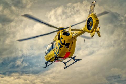 A yellow helicopter. The Thai for "a yellow helicopter" is "เฮลิคอปเตอร์สีเหลือง". A yellow helicopter. The Thai for "a yellow helicopter" is "เฮลิคอปเตอร์สีเหลือง".