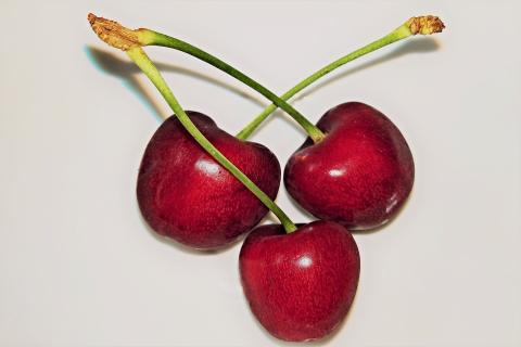 Three cherries. The Thai for "three cherries" is "เชอร์รี่สามลูก". Three cherries. The Thai for "three cherries" is "เชอร์รี่สามลูก".
