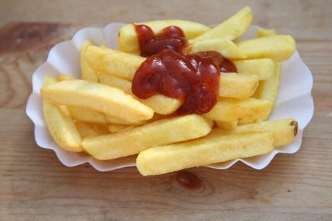 French fries and ketchup. The Thai for "french fries and ketchup" is "เฟรนช์ฟรายและซอสมะเขือเทศ". French fries and ketchup. The Thai for "french fries and ketchup" is "เฟรนช์ฟรายและซอสมะเขือเทศ".