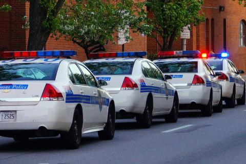 Four police cars. The Thai for "four police cars" is "รถตำรวจสี่คัน". Four police cars. The Thai for "four police cars" is "รถตำรวจสี่คัน".
