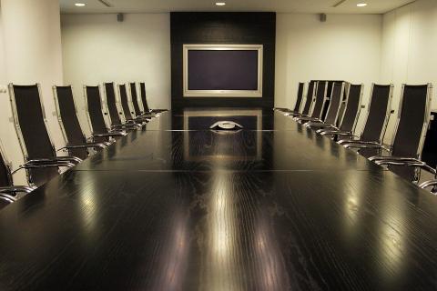 Meeting room; auditorium. The Thai for "meeting room; auditorium" is "ห้องประชุม". Meeting room; auditorium. The Thai for "meeting room; auditorium" is "ห้องประชุม".