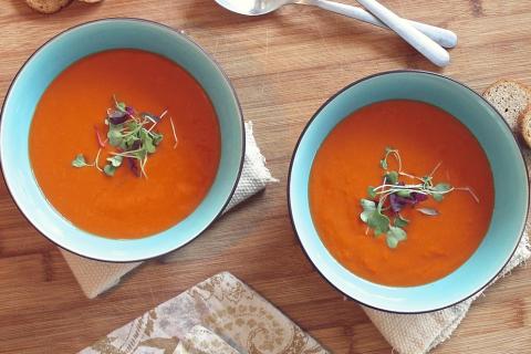 Two bowls of tomato soup. The Thai for "two bowls of tomato soup" is "ซุปมะเขือเทศสองชาม". Two bowls of tomato soup. The Thai for "two bowls of tomato soup" is "ซุปมะเขือเทศสองชาม".