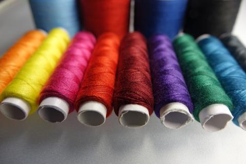 Thread. The Thai for "thread" is "ด้าย". Thread. The Thai for "thread" is "ด้าย".