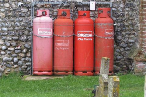 Four gas cylinders. The Thai for "four gas cylinders" is "ถังแก๊สสี่ถัง". Four gas cylinders. The Thai for "four gas cylinders" is "ถังแก๊สสี่ถัง".