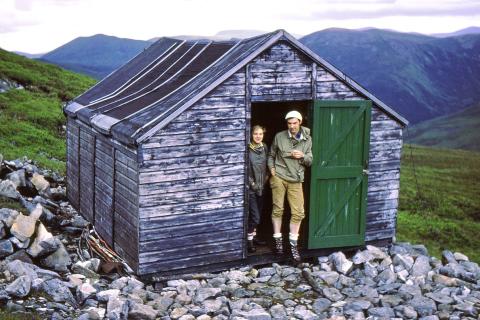 Two men in a hut. The Thai for "two men in a hut" is "ผู้ชายสองคนในกระท่อม". Two men in a hut. The Thai for "two men in a hut" is "ผู้ชายสองคนในกระท่อม".