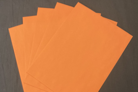 Five orange envelopes. The Thai for "five orange envelopes" is "ซองจดหมายสีส้มห้าซอง". Five orange envelopes. The Thai for "five orange envelopes" is "ซองจดหมายสีส้มห้าซอง".