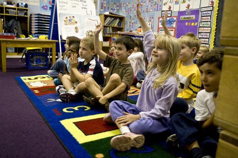 Children in the kindergarten. The Thai for "children in the kindergarten" is "เด็กๆในโรงเรียนอนุบาล". Children in the kindergarten. The Thai for "children in the kindergarten" is "เด็กๆในโรงเรียนอนุบาล".