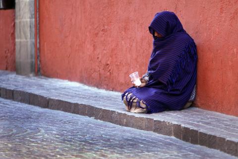Beggar. The Thai for "beggar" is "ขอทาน". Beggar. The Thai for "beggar" is "ขอทาน".