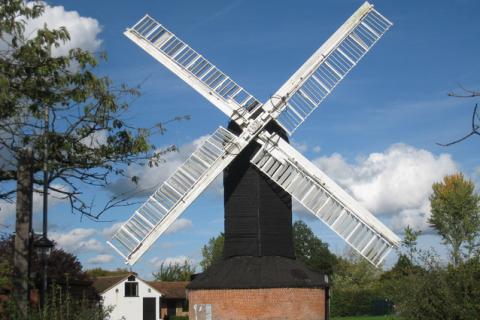 Windmill; mill. The Thai for "windmill; mill" is "กังหัน". Windmill; mill. The Thai for "windmill; mill" is "กังหัน".