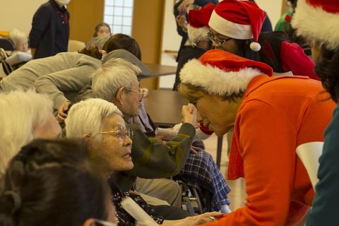 Christmas at the nursing home. The Thai for "Christmas at the nursing home" is "วันคริสต์มาสที่บ้านพักคนชรา". Christmas at the nursing home. The Thai for "Christmas at the nursing home" is "วันคริสต์มาสที่บ้านพักคนชรา".