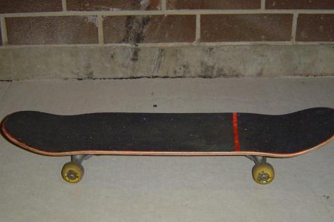 Skateboard. The Thai for "skateboard" is "สเก็ตบอร์ด". Skateboard. The Thai for "skateboard" is "สเก็ตบอร์ด".