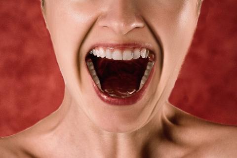 To open a mouth wide. The Thai for "to open a mouth wide" is "อ้า". To open a mouth wide. The Thai for "to open a mouth wide" is "อ้า".