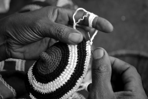 To knit. The Thai for "to knit" is "ถัก". To knit. The Thai for "to knit" is "ถัก".