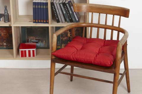 A chair cushion. The Thai for "a chair cushion" is "เบาะรองนั่ง". A chair cushion. The Thai for "a chair cushion" is "เบาะรองนั่ง".