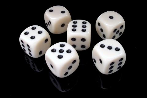 Dice. The Thai for "dice" is "เต๋า". Dice. The Thai for "dice" is "เต๋า".