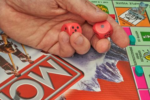 Two dice in a hand. The Thai for "two dice in a hand" is "ลูกเต๋าสองลูกในมือ". Two dice in a hand. The Thai for "two dice in a hand" is "ลูกเต๋าสองลูกในมือ".