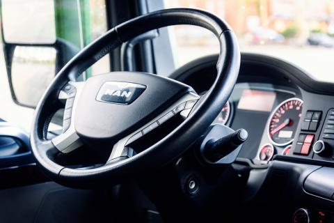 Steering wheel. The Thai for "steering wheel" is "พวงมาลัย". Steering wheel. The Thai for "steering wheel" is "พวงมาลัย".
