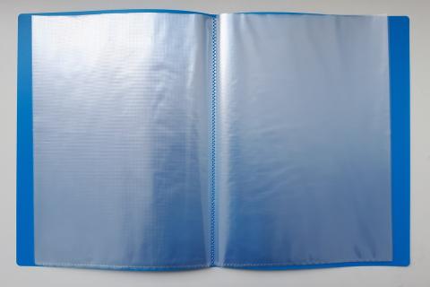 A blue folder. The Thai for "a blue folder" is "แฟ้มสีน้ำเงิน". A blue folder. The Thai for "a blue folder" is "แฟ้มสีน้ำเงิน".