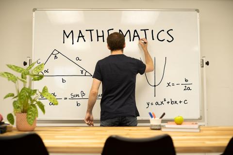 The teacher is teaching mathematics.. The Thai for "The teacher is teaching mathematics." is "ครูกำลังสอนคณิตศาสตร์". The teacher is teaching mathematics.. The Thai for "The teacher is teaching mathematics." is "ครูกำลังสอนคณิตศาสตร์".
